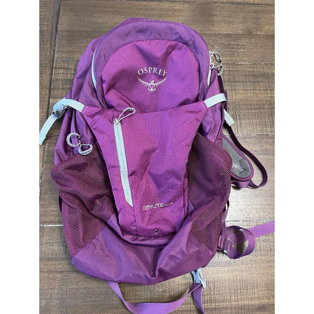 Osprey Daylite Plus Backpack 20L Purple Laptop Pocket Hiking Travel Daypack